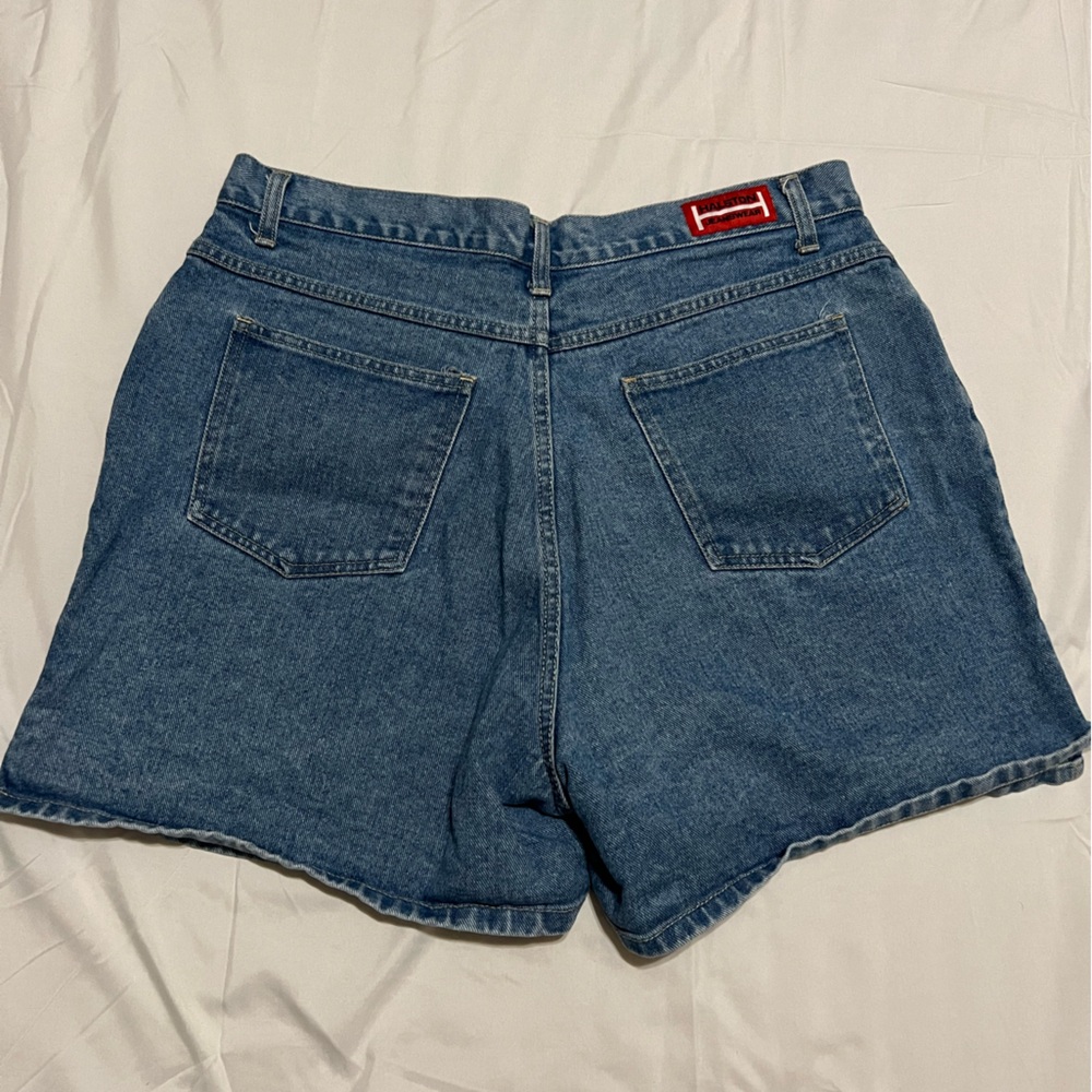 Halston Jeanswear Shorts Size 16